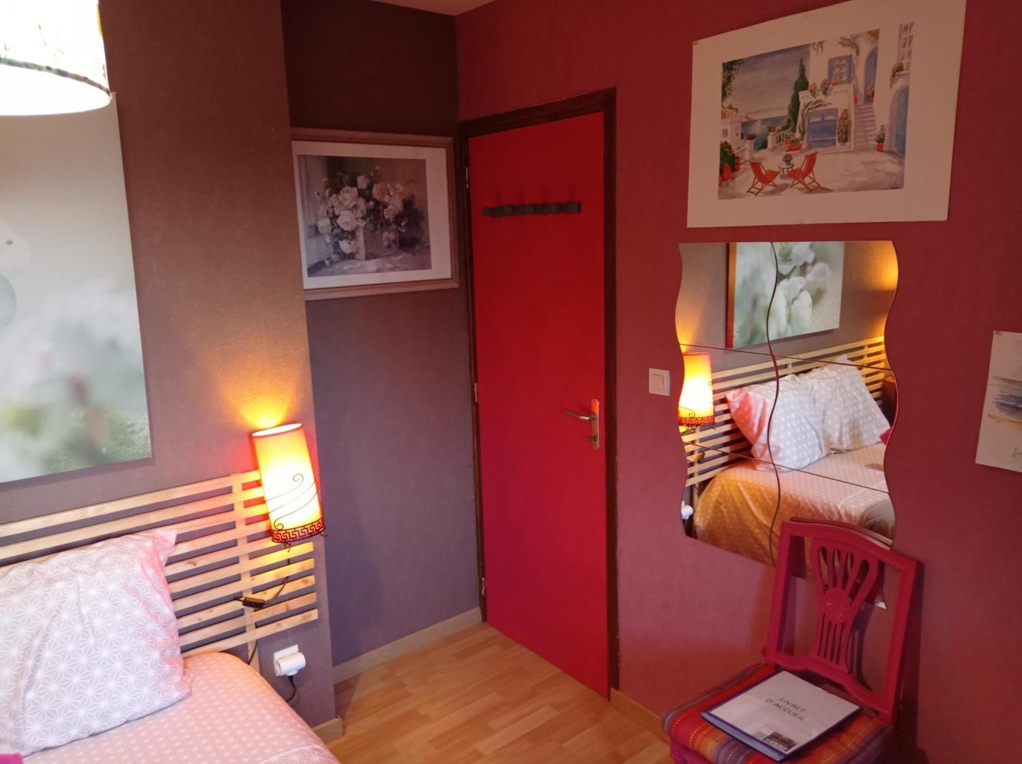Chambres D'Hotes Les Mesanges Saint-Martin-Lez-Tatinghem Rom bilde