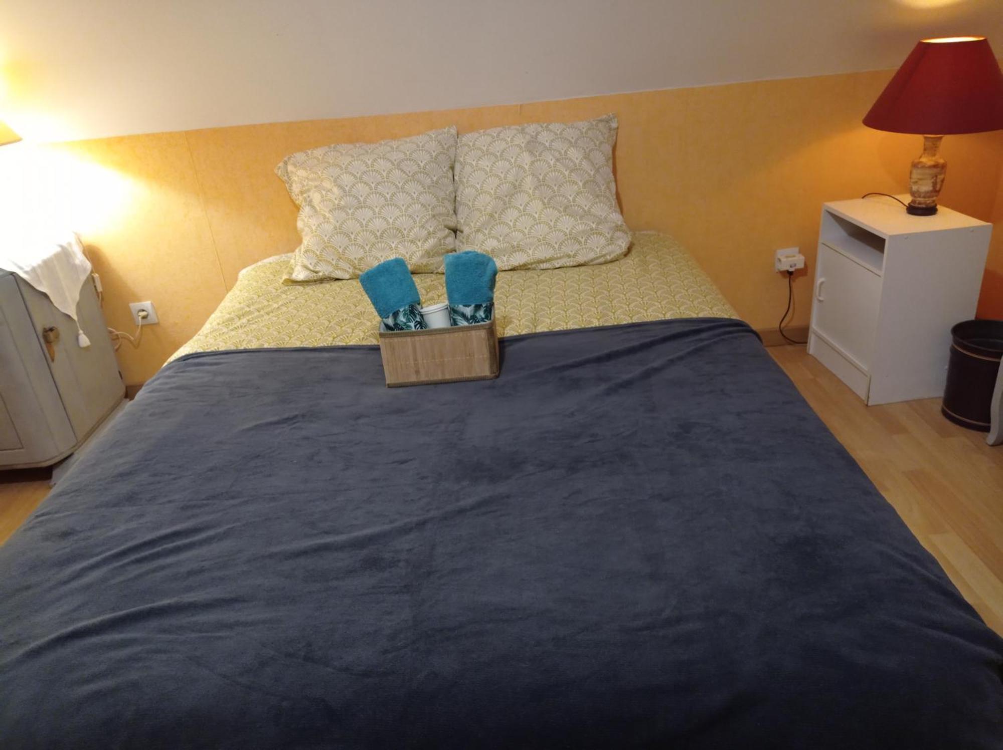 Chambres D'Hotes Les Mesanges Saint-Martin-Lez-Tatinghem Rom bilde