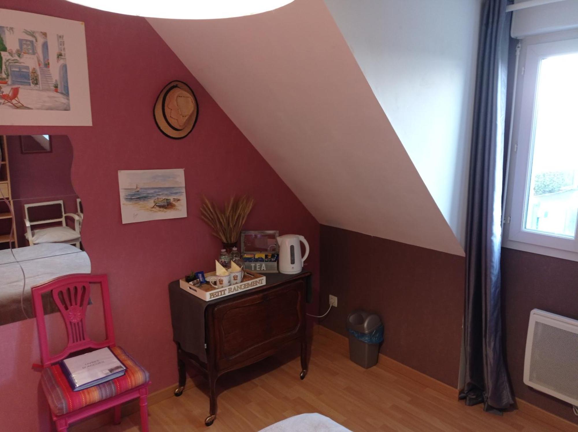 Chambres D'Hotes Les Mesanges Saint-Martin-Lez-Tatinghem Rom bilde